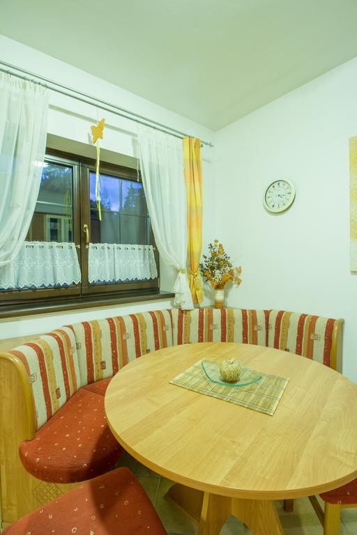 Vila Helena - Apartment Helena 2 Ruzomberok Room photo